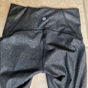 Lululemon Train Times Crop 17"